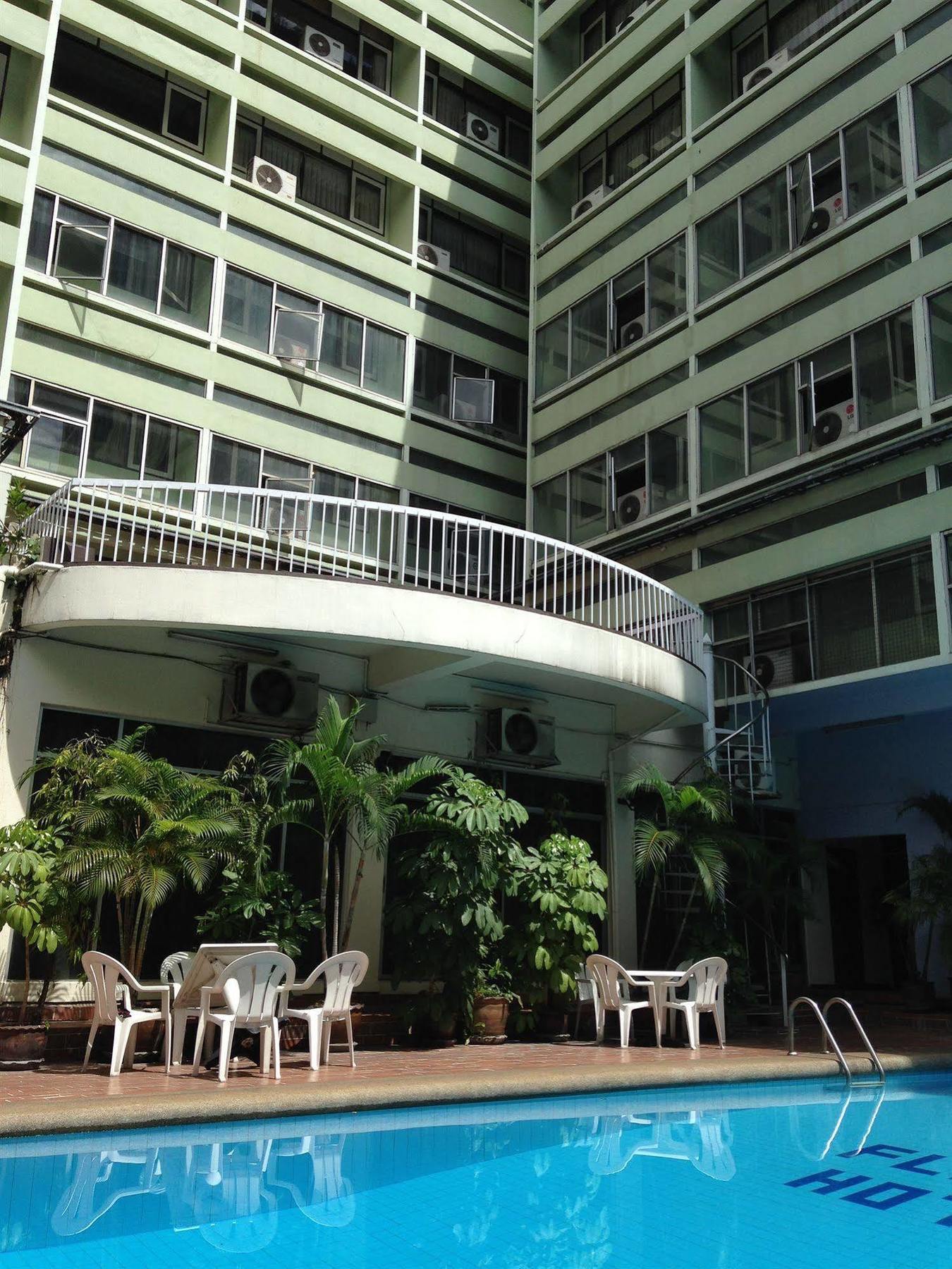 Florida Hotel Bangkok Exterior photo